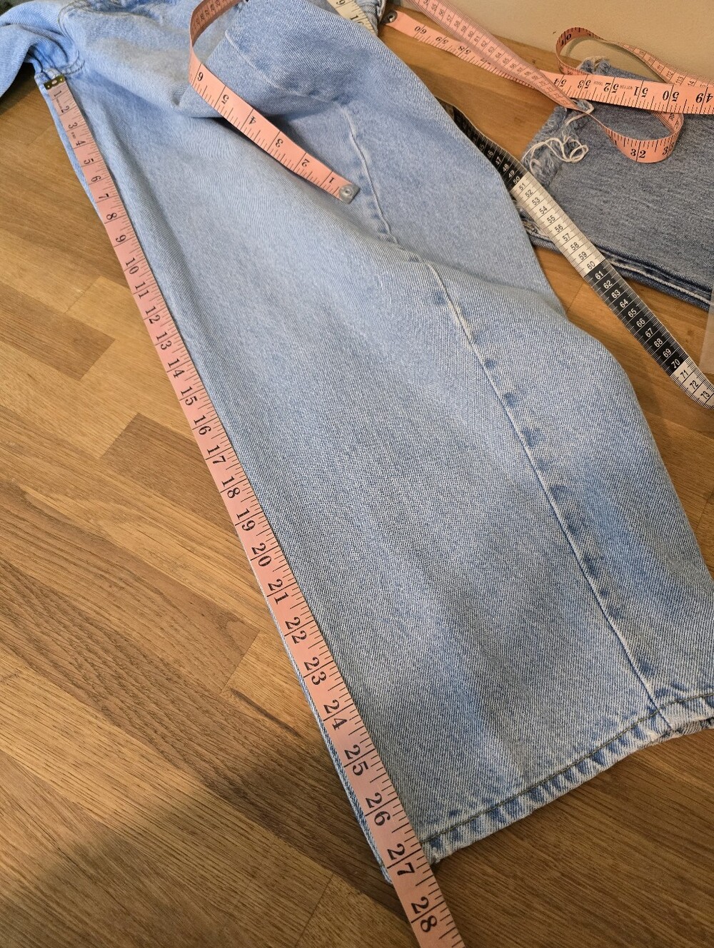 Abercrombie & Fitch The Barrel Jean Mid Rise Light Wash Barrel Leg Jeans 28/6R - Picture 10 of 12